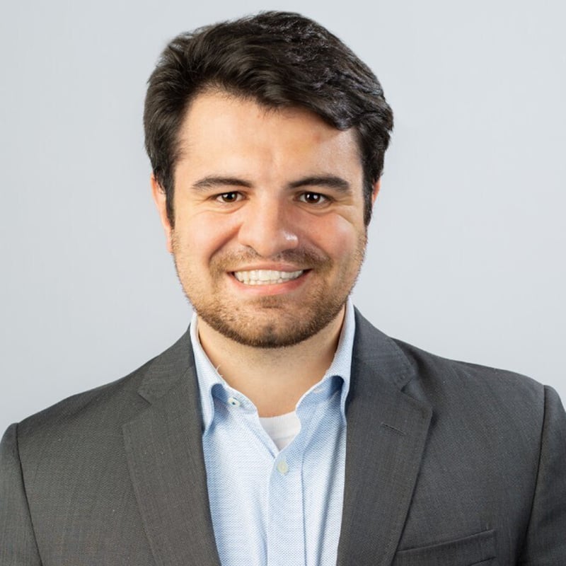 Andrew DeLave Headshot